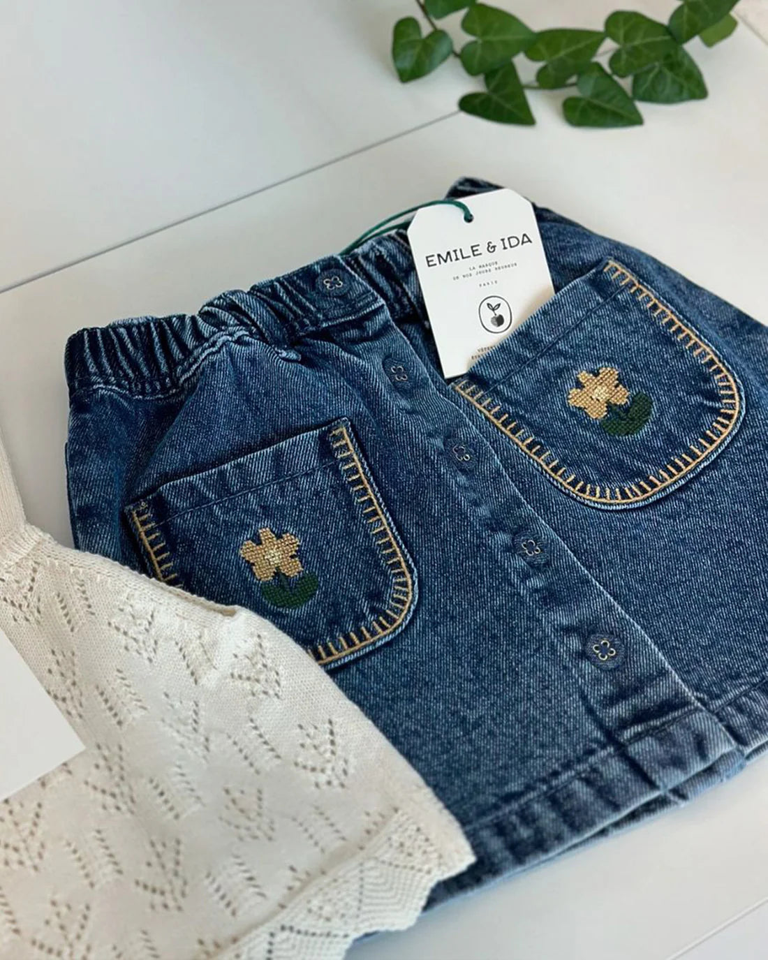 Denim embroidered skirt